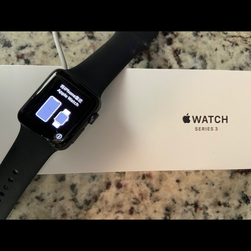 Series 3 38 mm Apple Watch GPS ONLY